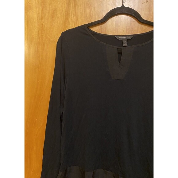 Banana Republic Women's black long-sleeve blouse V-neck and ruffle hem Size/ SP - Picture 3 of 10